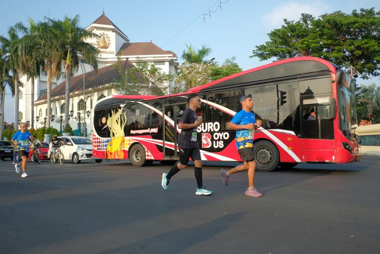 Race photo from SURABAYA ISOPLUS MARATHON 2025