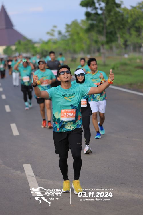 Race photo from Arutmin Borneo Run 2024