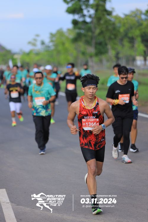 Race photo from Arutmin Borneo Run 2024