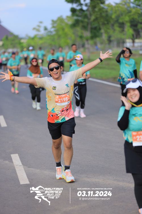 Race photo from Arutmin Borneo Run 2024
