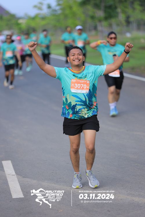 Race photo from Arutmin Borneo Run 2024