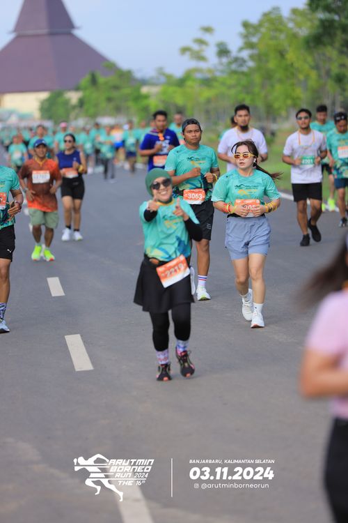 Race photo from Arutmin Borneo Run 2024