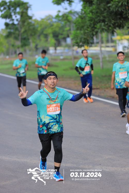 Race photo from Arutmin Borneo Run 2024