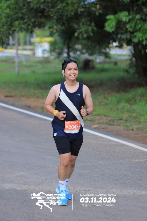 Race photo from Arutmin Borneo Run 2024
