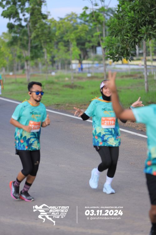 Race photo from Arutmin Borneo Run 2024