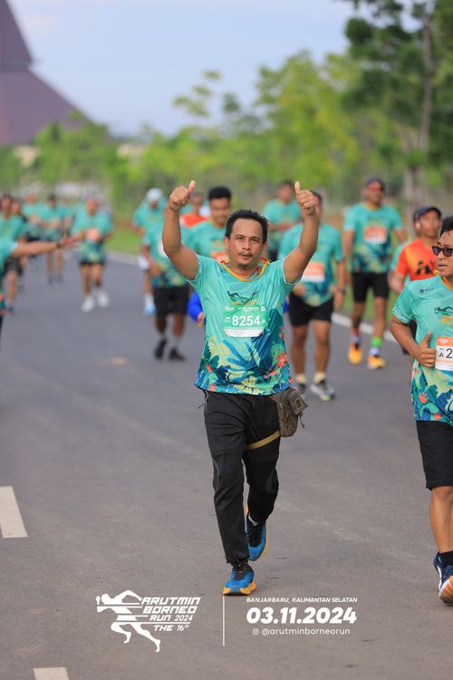 Race photo from Arutmin Borneo Run 2024