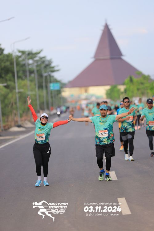 Race photo from Arutmin Borneo Run 2024
