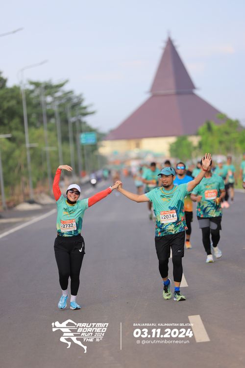 Race photo from Arutmin Borneo Run 2024