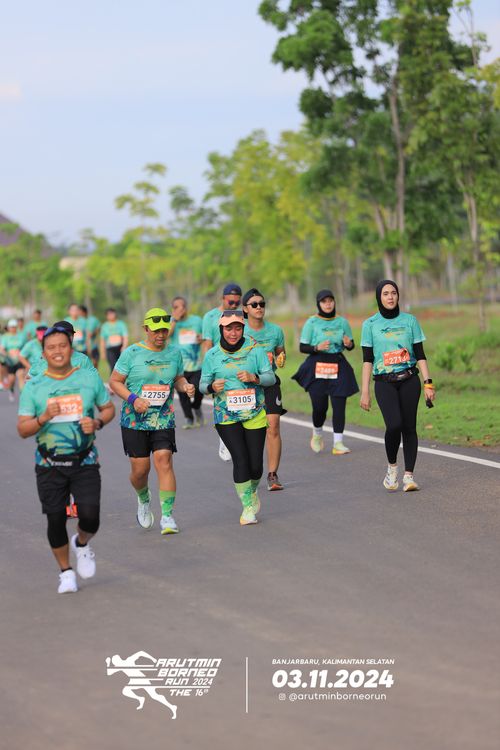 Race photo from Arutmin Borneo Run 2024