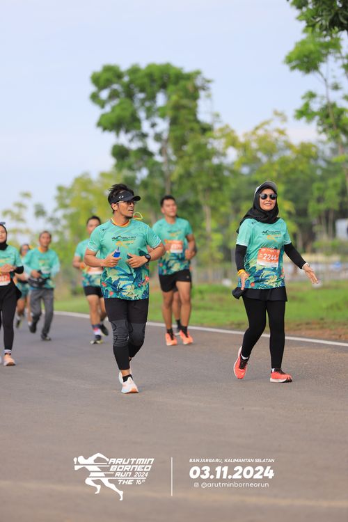 Race photo from Arutmin Borneo Run 2024