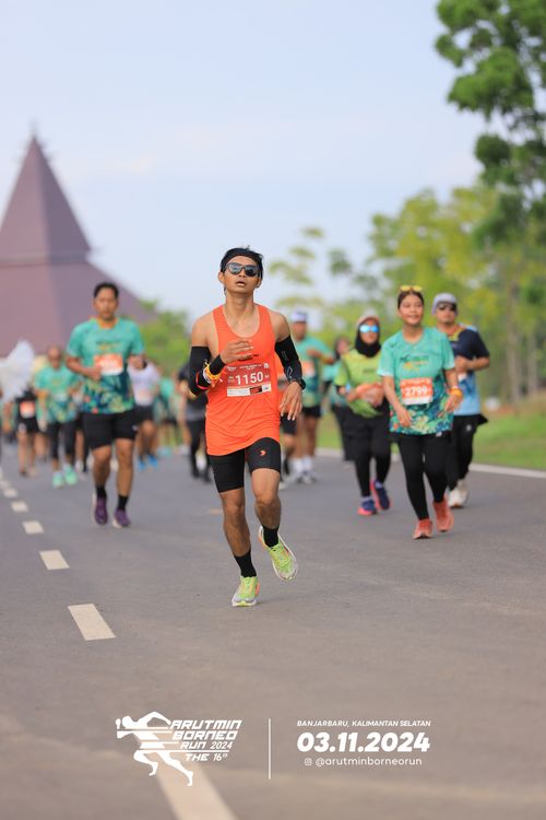 Race photo from Arutmin Borneo Run 2024