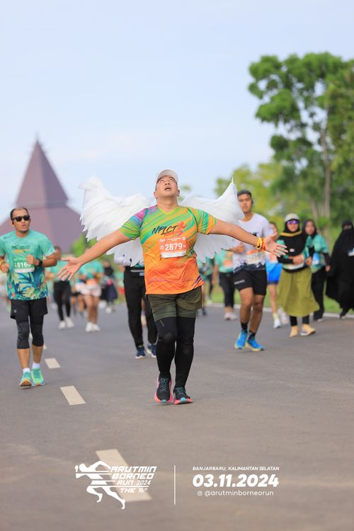 Race photo from Arutmin Borneo Run 2024