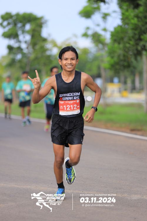 Race photo from Arutmin Borneo Run 2024