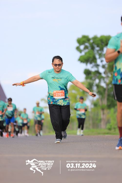 Race photo from Arutmin Borneo Run 2024