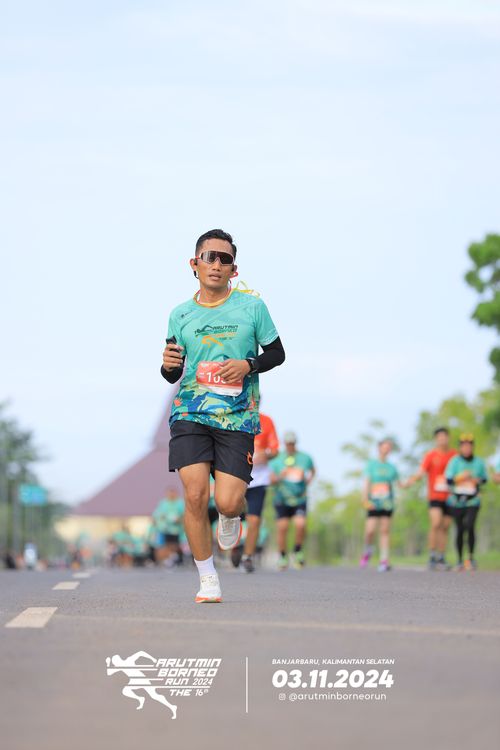 Race photo from Arutmin Borneo Run 2024