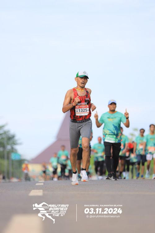 Race photo from Arutmin Borneo Run 2024