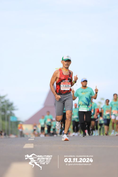 Race photo from Arutmin Borneo Run 2024
