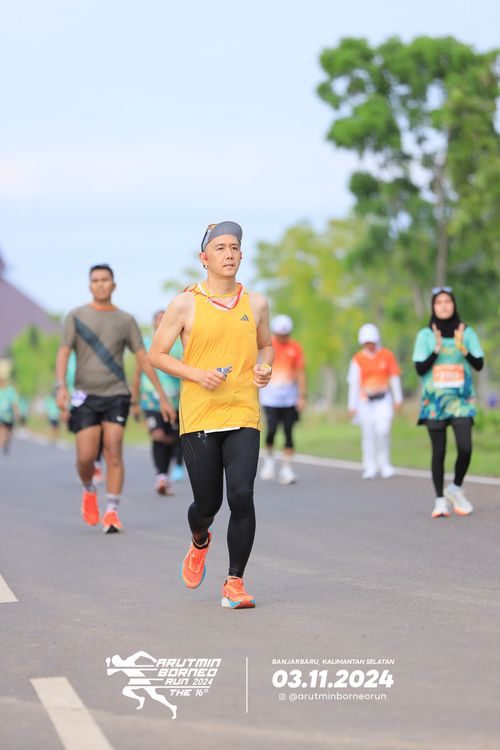 Race photo from Arutmin Borneo Run 2024
