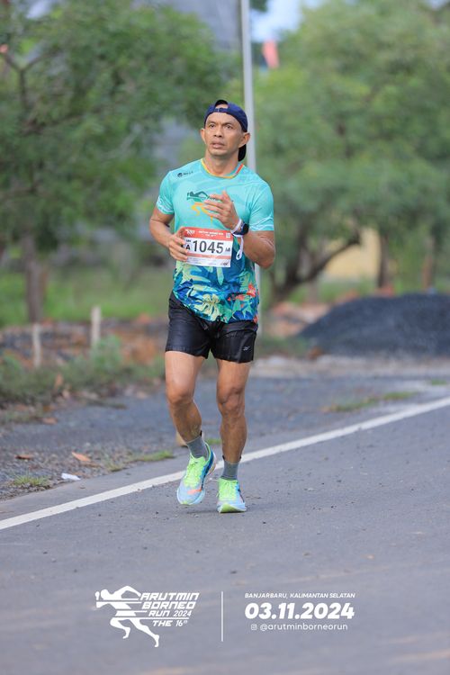 Race photo from Arutmin Borneo Run 2024