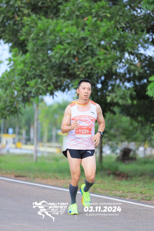 Race photo from Arutmin Borneo Run 2024
