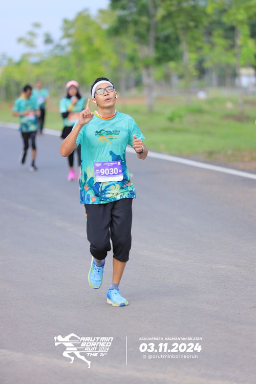 Race photo from Arutmin Borneo Run 2024