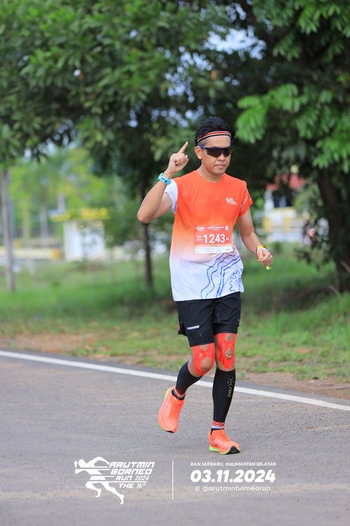 Race photo from Arutmin Borneo Run 2024