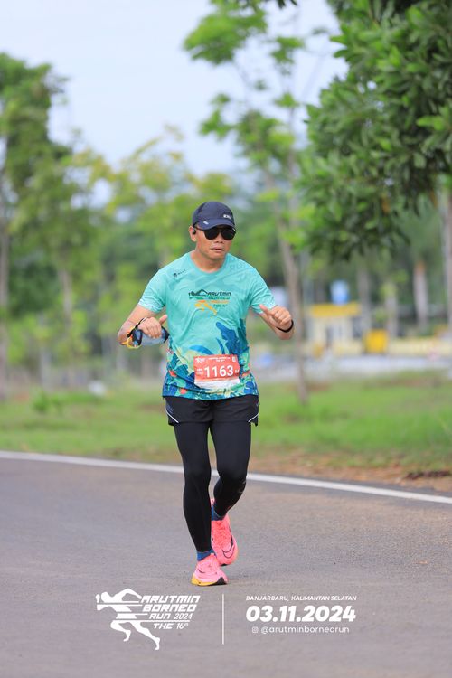 Race photo from Arutmin Borneo Run 2024
