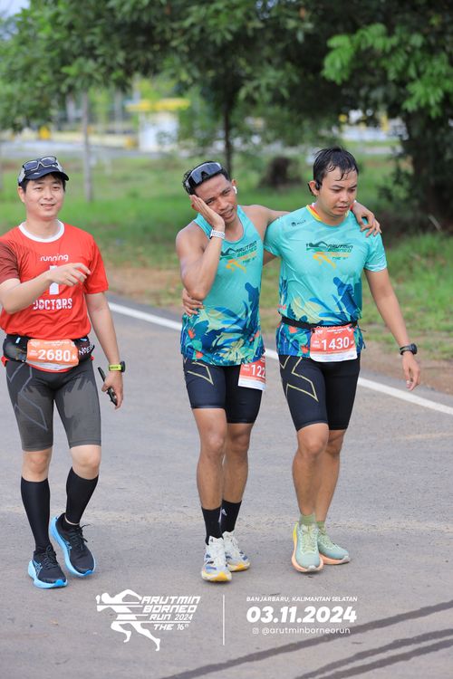 Race photo from Arutmin Borneo Run 2024