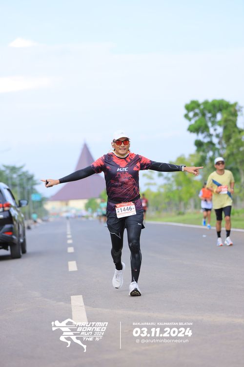 Race photo from Arutmin Borneo Run 2024
