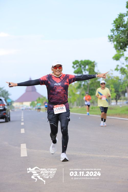 Race photo from Arutmin Borneo Run 2024