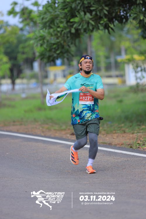 Race photo from Arutmin Borneo Run 2024