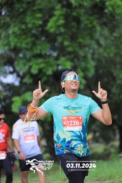 Race photo from Arutmin Borneo Run 2024
