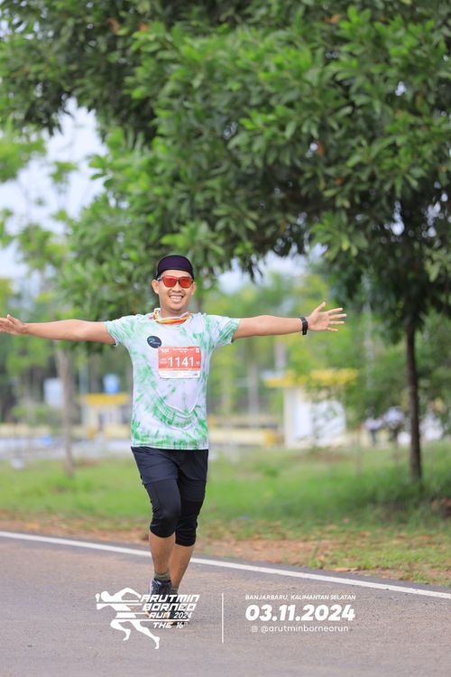 Race photo from Arutmin Borneo Run 2024