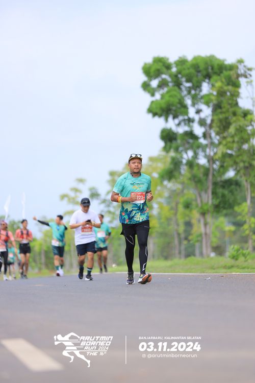 Race photo from Arutmin Borneo Run 2024