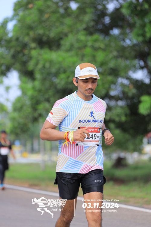 Race photo from Arutmin Borneo Run 2024