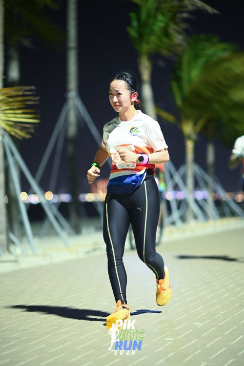 Race photo from PIK NITE RUN 2025