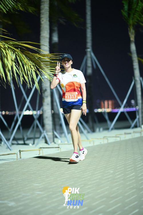 Race photo from PIK NITE RUN 2025
