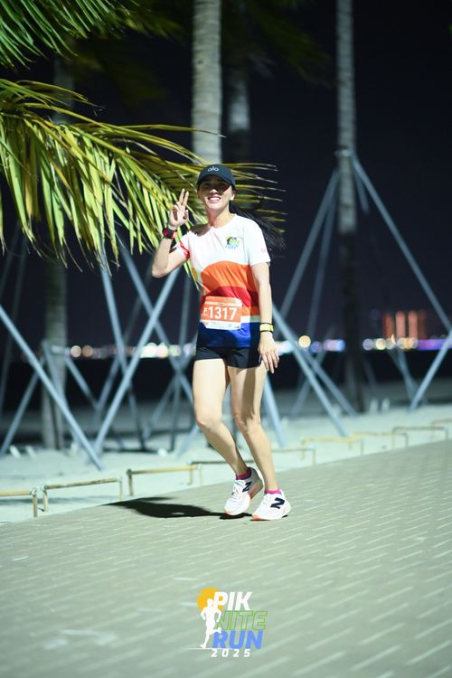 Race photo from PIK NITE RUN 2025