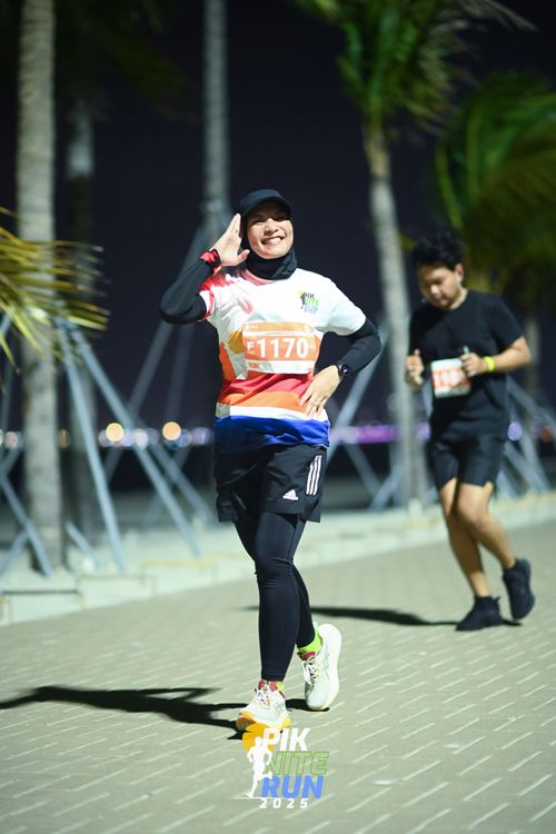 Race photo from PIK NITE RUN 2025