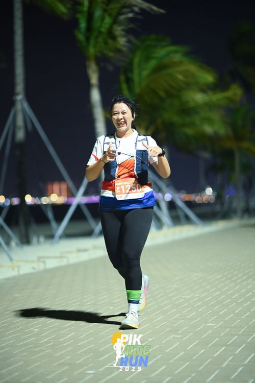 Race photo from PIK NITE RUN 2025