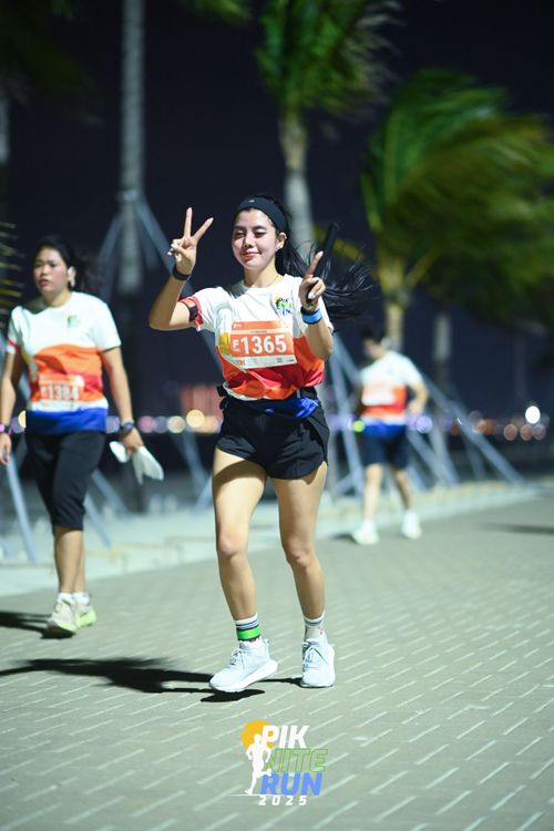 Race photo from PIK NITE RUN 2025