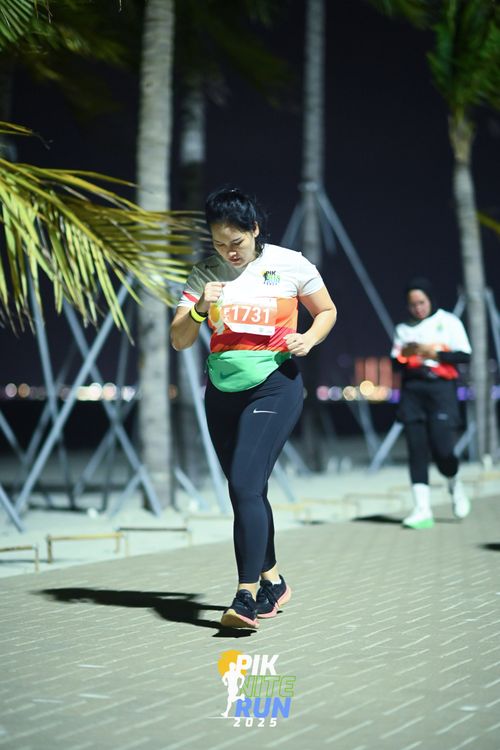 Race photo from PIK NITE RUN 2025