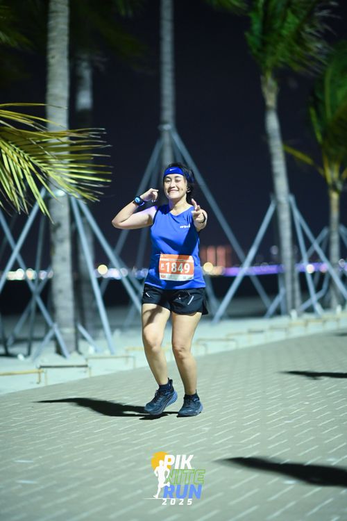 Race photo from PIK NITE RUN 2025