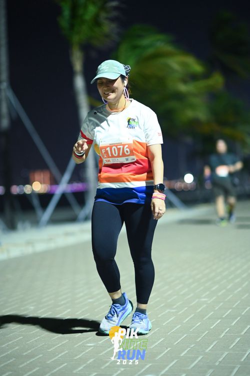 Race photo from PIK NITE RUN 2025
