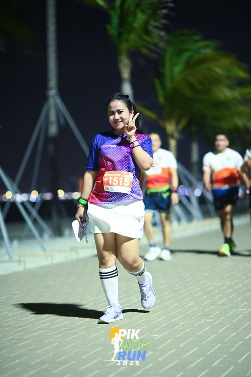 Race photo from PIK NITE RUN 2025