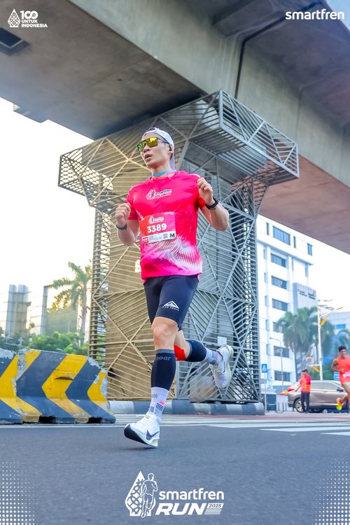 Race photo from Smartfren Run 2025 