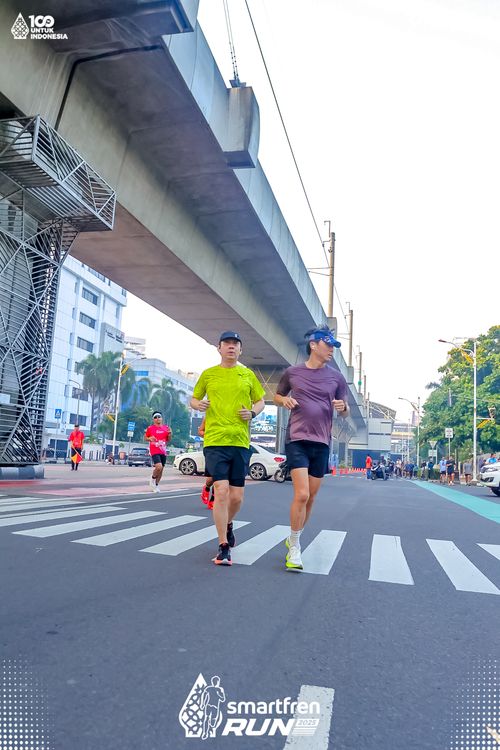 Race photo from Smartfren Run 2025 