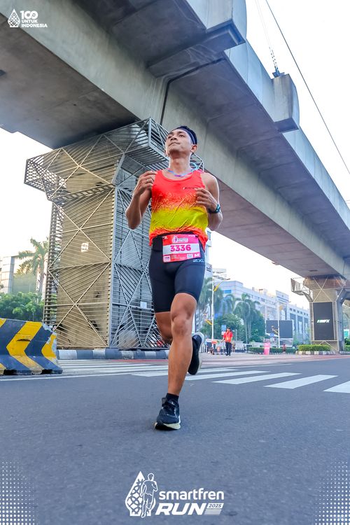 Race photo from Smartfren Run 2025 