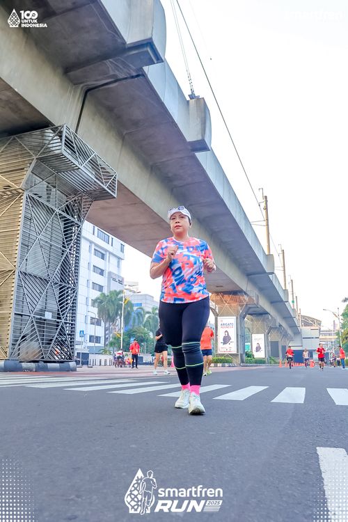 Race photo from Smartfren Run 2025 