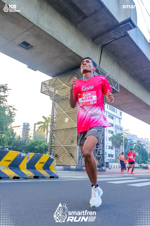 Race photo from Smartfren Run 2025 